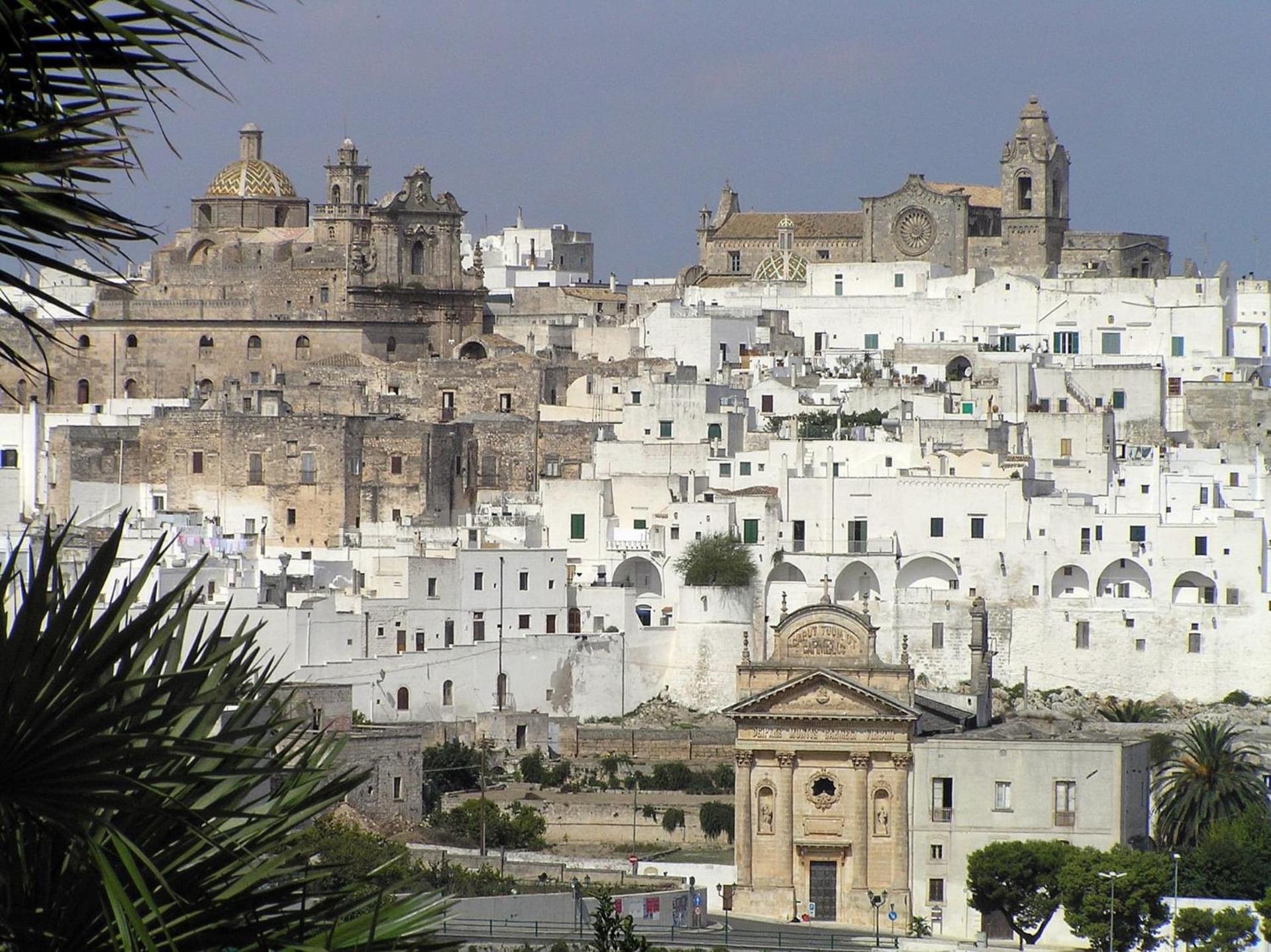 White Chill Suite Ostuni Esterno foto
